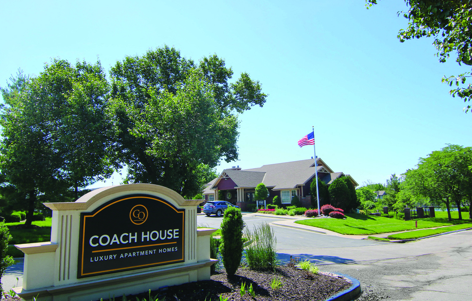 the coach apartments